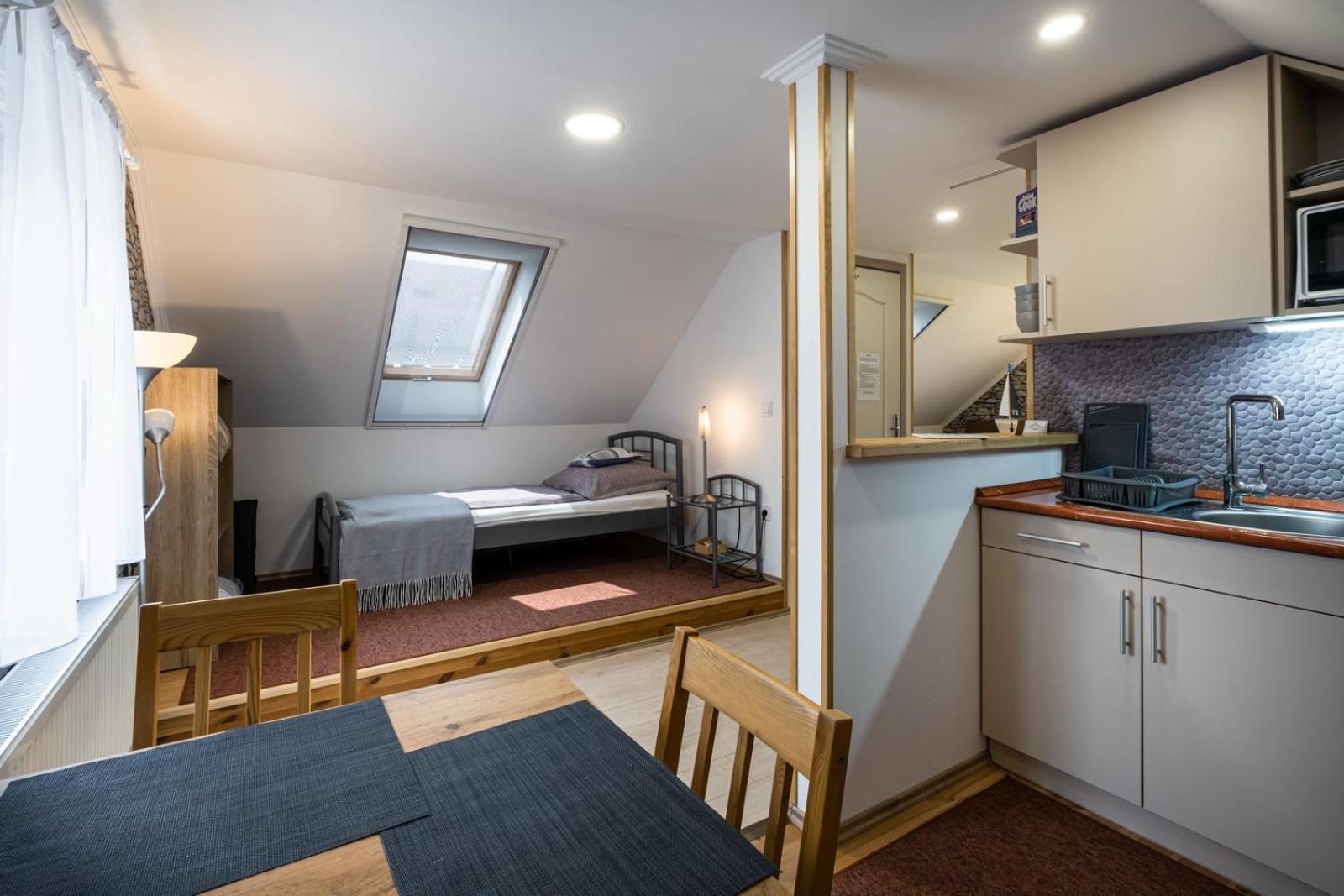 Szuerke Vendeghaz Balatonkenesen Apartment Bagian luar foto