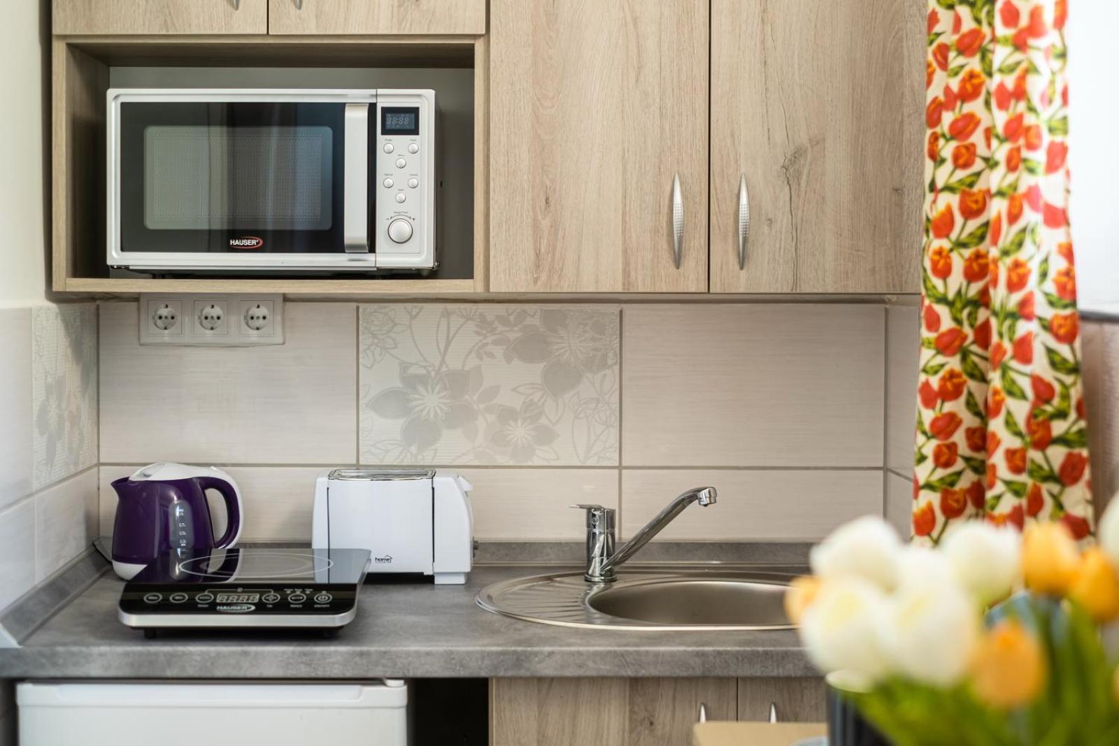 Szuerke Vendeghaz Balatonkenesen Apartment Bagian luar foto