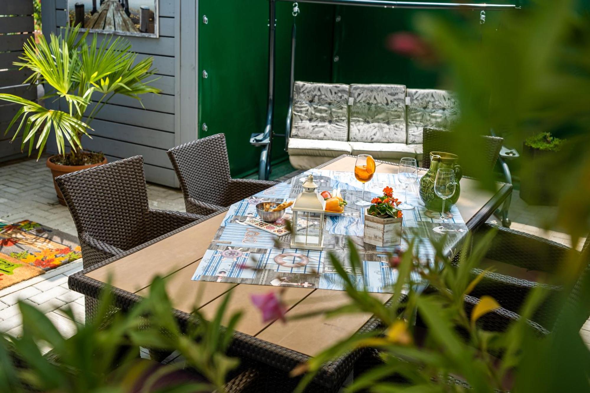 Szuerke Vendeghaz Balatonkenesen Apartment Bagian luar foto
